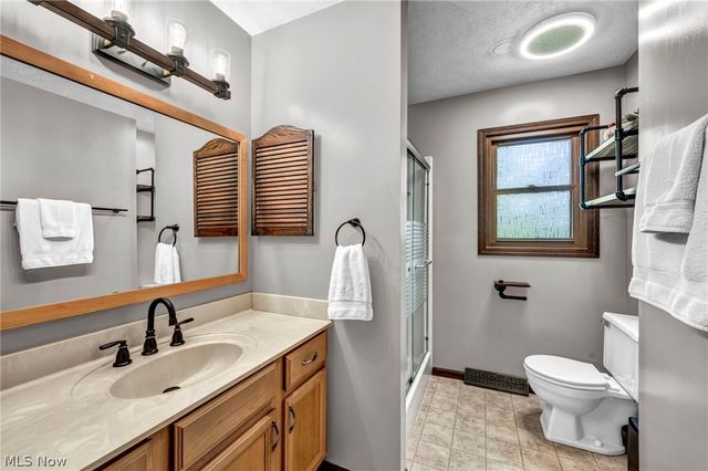 9533 Catalpa Circle, Mentor, OH 44060