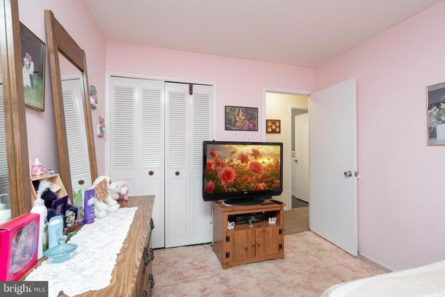 24 MAGNOLIA CT, Sicklerville, NJ 08081