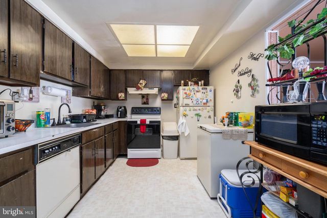 24 MAGNOLIA CT, Sicklerville, NJ 08081