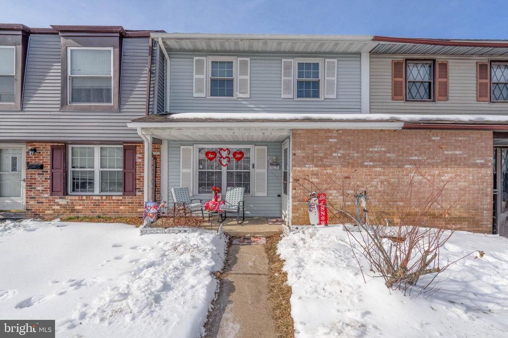 Image 1 of property listing at 24 MAGNOLIA CT, Sicklerville, NJ 08081