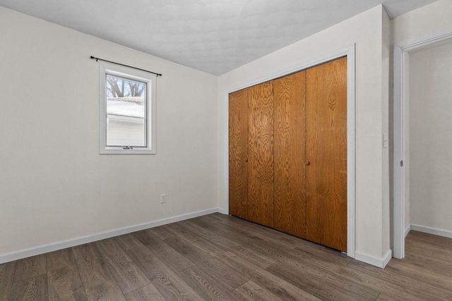 201 E MEADOW GROVE BOULEVARD, Appleton, WI 54915