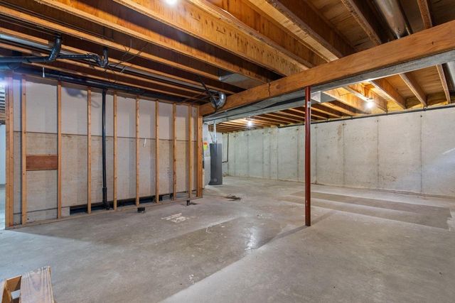 201 E MEADOW GROVE BOULEVARD, Appleton, WI 54915