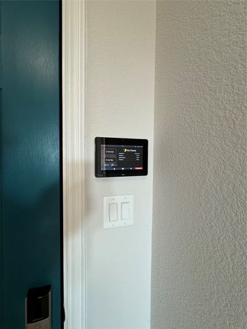 115 Bowling Green Avenue, Red Oak, TX 75154