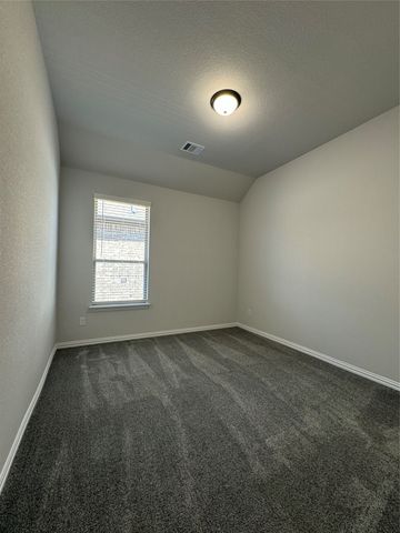 115 Bowling Green Avenue, Red Oak, TX 75154