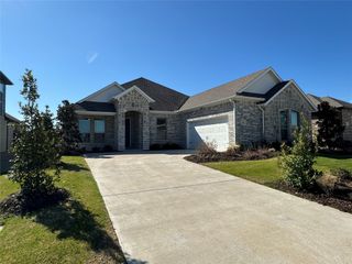 115 Bowling Green Avenue, Red Oak, TX 75154