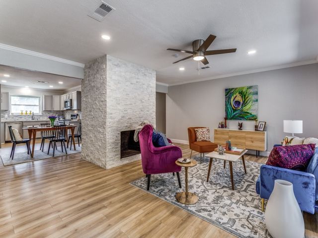 2323 Van Cleave Drive, Dallas, TX 75216