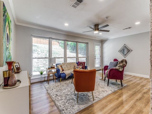 2323 Van Cleave Drive, Dallas, TX 75216