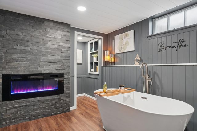 1101 9th Street, Hudson, WI 54016