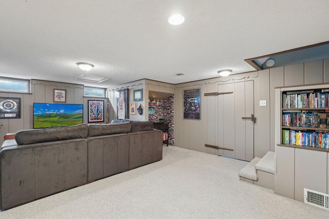 1101 9th Street, Hudson, WI 54016