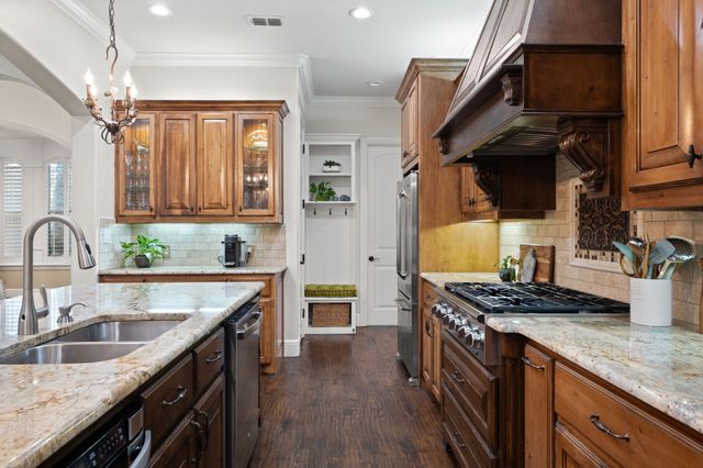 305 Matthew Avenue, Denton, TX 76210