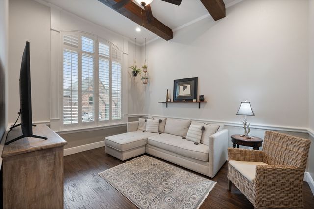 305 Matthew Avenue, Denton, TX 76210