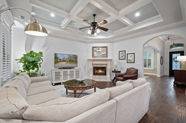 305 Matthew Avenue, Denton, TX 76210