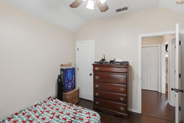 708 Hillcrest Drive, Cleburne, TX 76033
