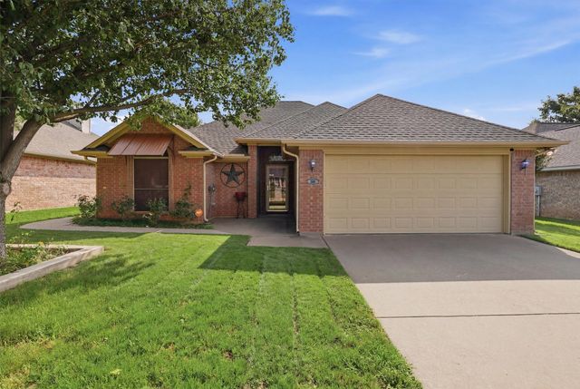 708 Hillcrest Drive, Cleburne, TX 76033