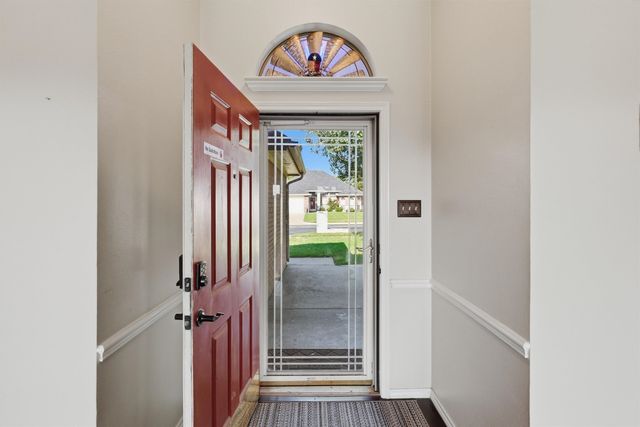 708 Hillcrest Drive, Cleburne, TX 76033