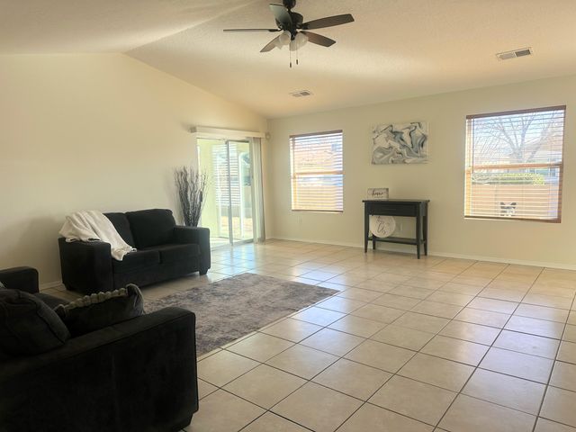 9001 Seaside Road NW, Albuquerque, NM 87121