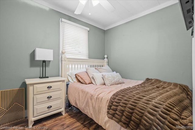 2710 Lakeridge, Wixom, MI 48393