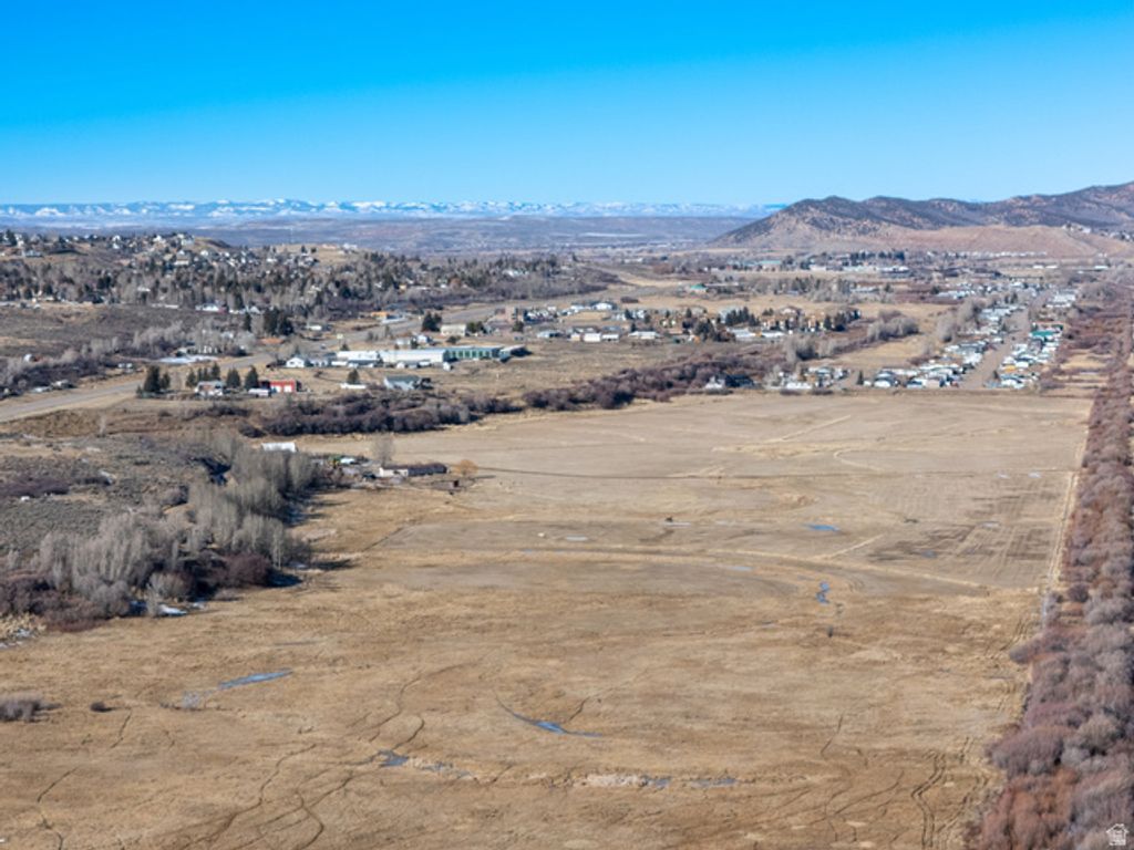 Image 14 of property listing at 2921 STATE HIGHWAY 150, Evanston, WY 82930