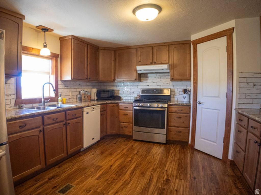 Image 27 of property listing at 2921 STATE HIGHWAY 150, Evanston, WY 82930