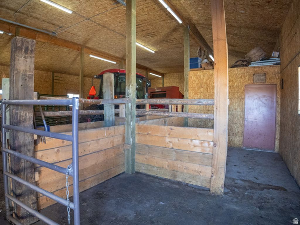 Image 38 of property listing at 2921 STATE HIGHWAY 150, Evanston, WY 82930