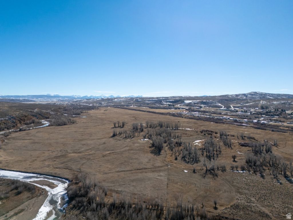 Image 5 of property listing at 2921 STATE HIGHWAY 150, Evanston, WY 82930