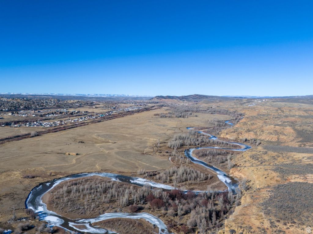 Image 9 of property listing at 2921 STATE HIGHWAY 150, Evanston, WY 82930