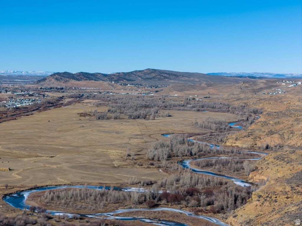 Image 10 of property listing at 2921 STATE HIGHWAY 150, Evanston, WY 82930
