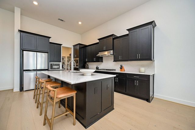 1623 Delta Oaks Drive, Missouri City, TX 77459