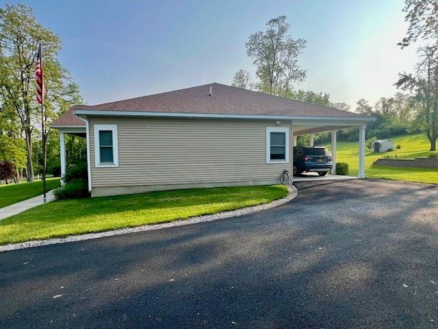 4338 State Route 90, Springport, NY 13160