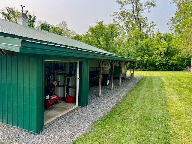 4338 State Route 90, Springport, NY 13160