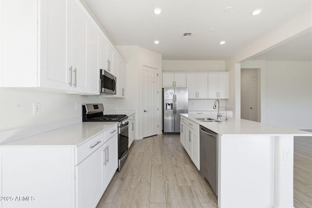 18545 W CHUCKWALLA CANYON Road, Goodyear, AZ 85338