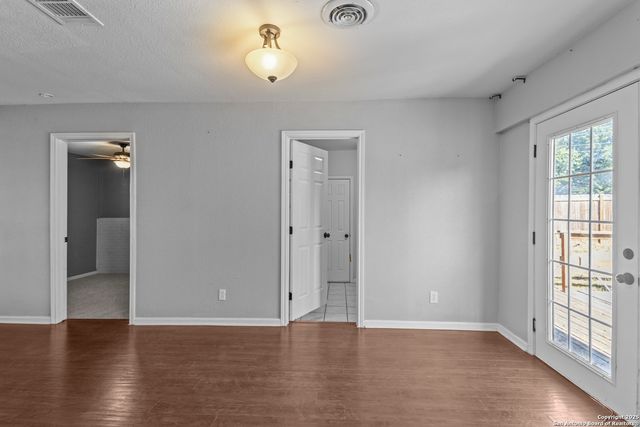 107 Sabyan, San Antonio, TX 78218