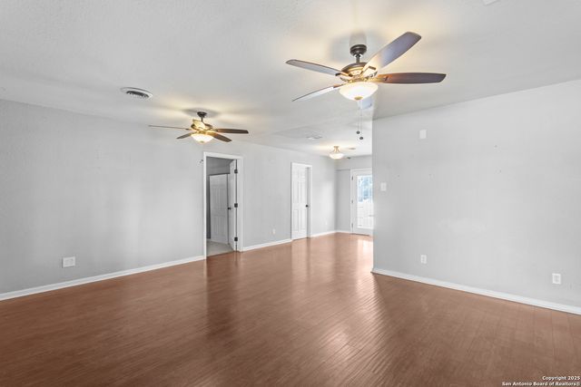 107 Sabyan, San Antonio, TX 78218