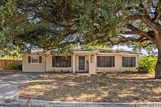 107 Sabyan, San Antonio, TX 78218
