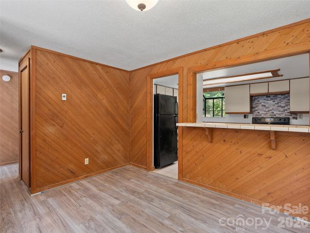25 Little Creek Lane, Maggie Valley, NC 28751