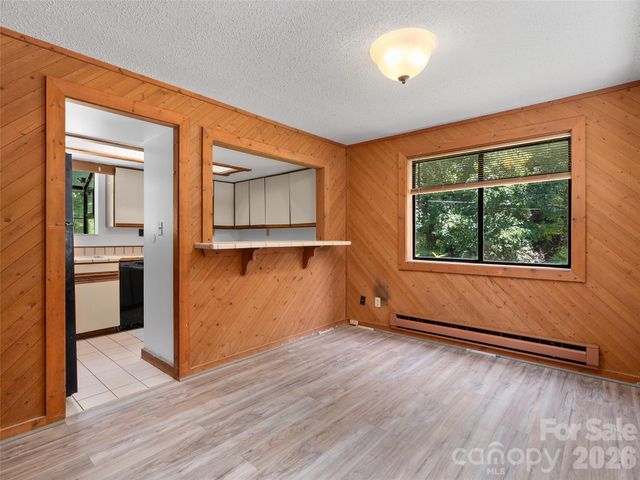 25 Little Creek Lane, Maggie Valley, NC 28751
