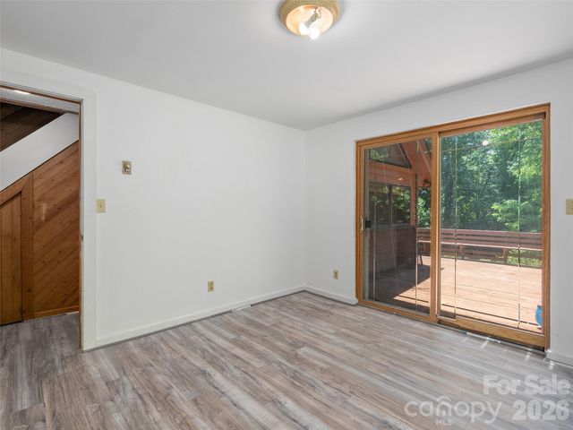 25 Little Creek Lane, Maggie Valley, NC 28751