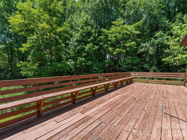 25 Little Creek Lane, Maggie Valley, NC 28751