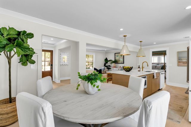 1413 Glencoe Drive, Mount Pleasant, SC 29464