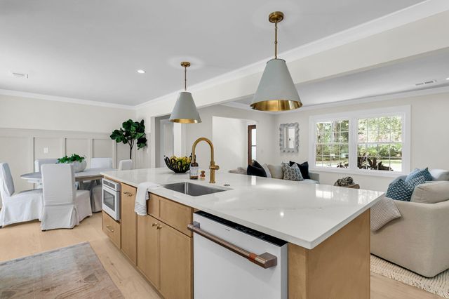 1413 Glencoe Drive, Mount Pleasant, SC 29464