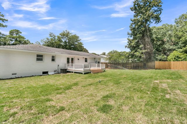 1413 Glencoe Drive, Mount Pleasant, SC 29464