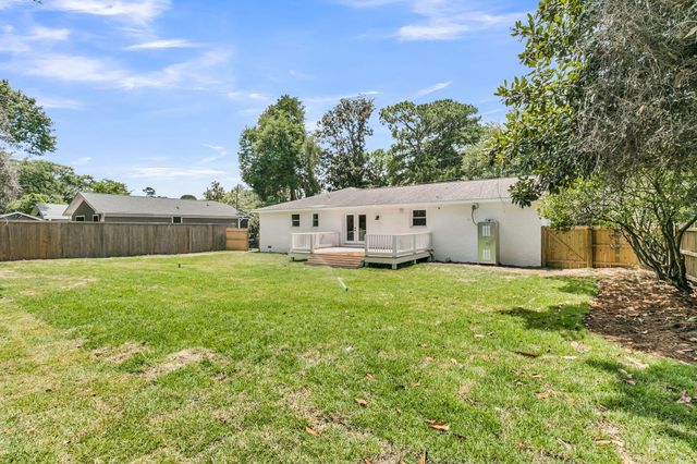1413 Glencoe Drive, Mount Pleasant, SC 29464