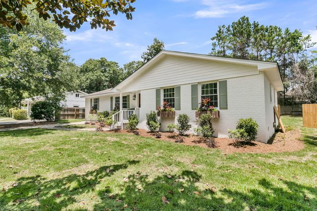 1413 Glencoe Drive, Mount Pleasant, SC 29464