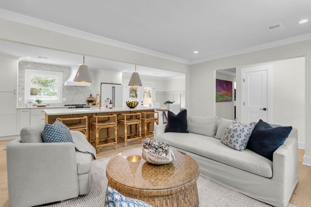 1413 Glencoe Drive, Mount Pleasant, SC 29464