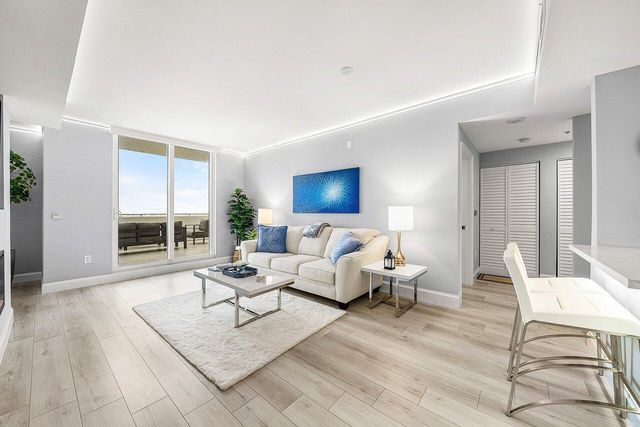 255 Evernia Street 1115, West Palm Beach, FL 33401