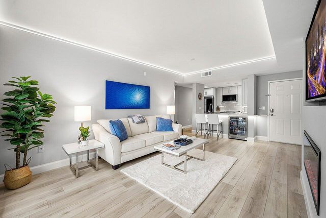 255 Evernia Street 1115, West Palm Beach, FL 33401