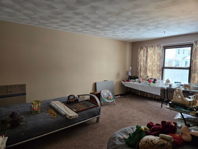 2838 Sunderland Road, Lansing, MI 48911