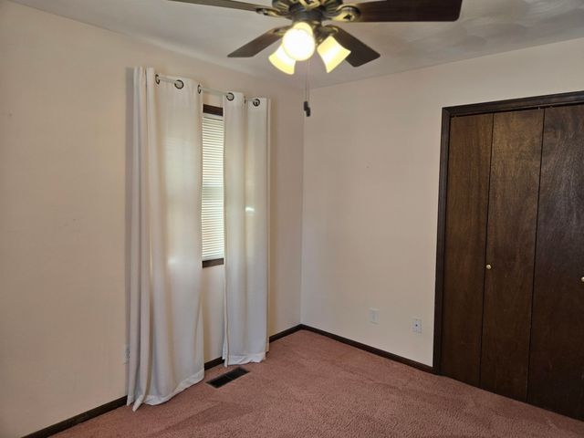 2838 Sunderland Road, Lansing, MI 48911