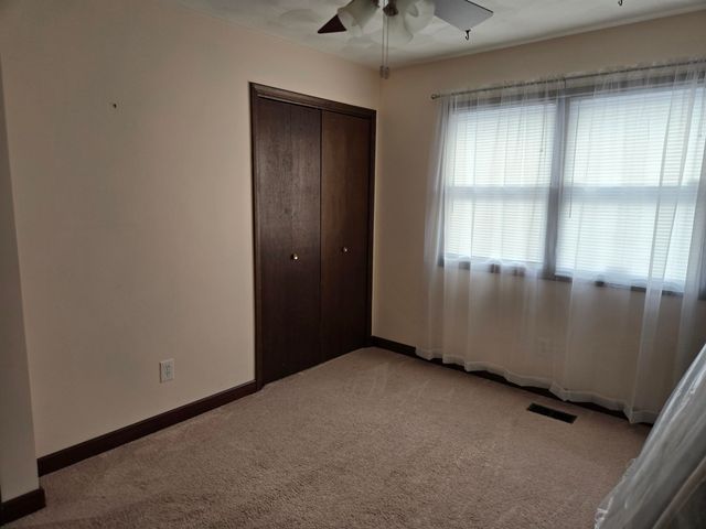 2838 Sunderland Road, Lansing, MI 48911