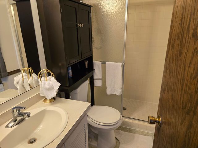 2838 Sunderland Road, Lansing, MI 48911